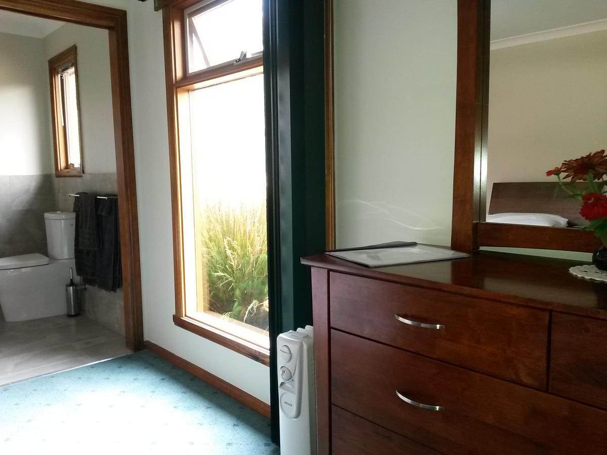 Eagle'S Roost Farmstay B&B Rocky Cape Екстериор снимка